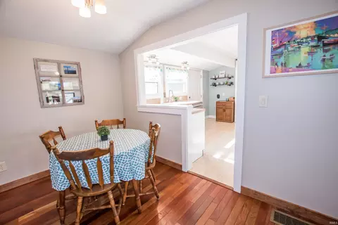 214 E Ridgeview Dr, Bloomington, IN 47401 photo 8