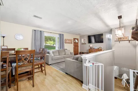 4530 N Ridgewood Dr, Bloomington, IN 47404 photo 8