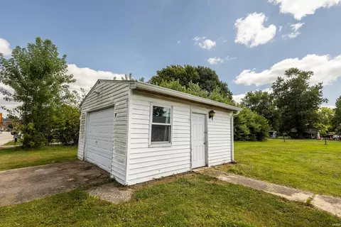 430 Wade St, Mitchell, IN 47446 photo 22