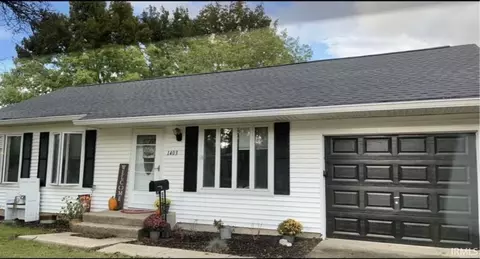1403 Wabash Ave, Rochester, IN 46975