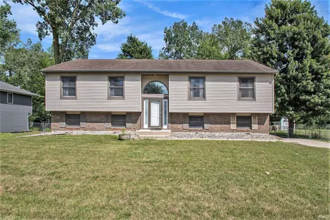 304 S 325 E Rd, Warsaw, IN 46582