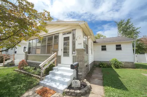 1705 Hollywood Ave, Evansville, IN 47712