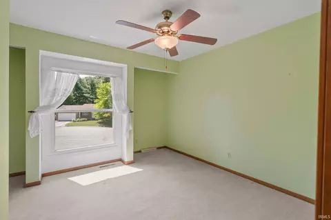 15855 Walnut Pointe, Granger, IN 46530 photo 31