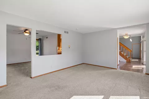 15855 Walnut Pointe, Granger, IN 46530 photo 20