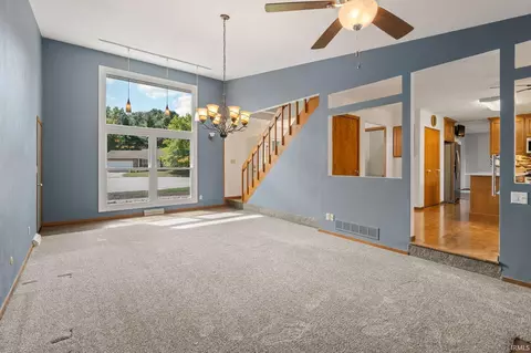 15855 Walnut Pointe, Granger, IN 46530 photo 12