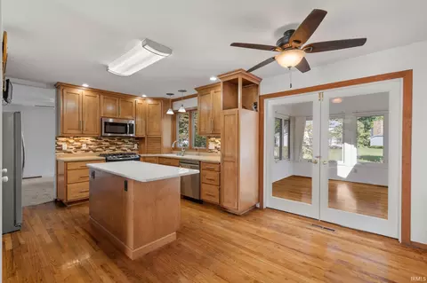 15855 Walnut Pointe, Granger, IN 46530 photo 5