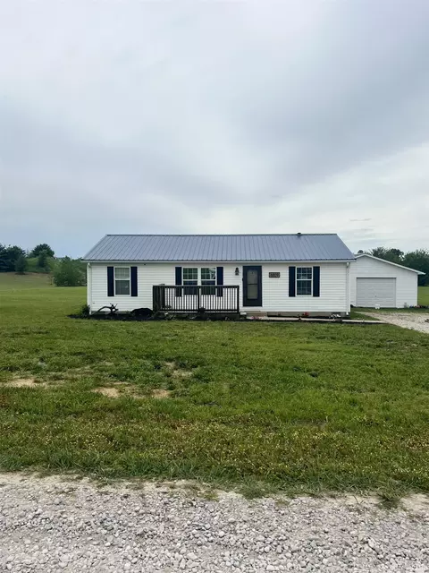 8809 S Meadow Ln, Owensville, IN 47665