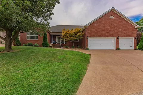 8230 Whitetail Trl, Evansville, IN 47711