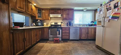 927 Parrish St, Mount Carmel, IL 62863 photo 8