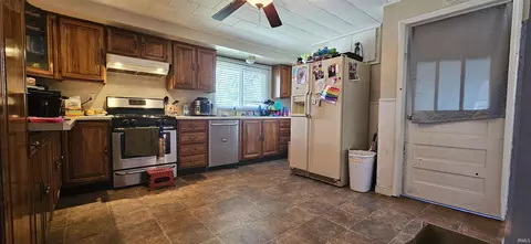 927 Parrish St, Mount Carmel, IL 62863 photo 7