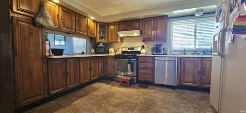 927 Parrish St, Mount Carmel, IL 62863 photo 9