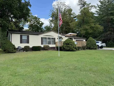 411 E Medcalf St, Dale, IN 47523