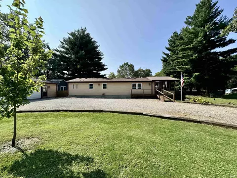 8105 W Weller St, Yorktown, IN 47396