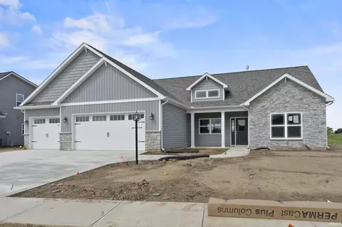 2221 Raccoon Run Blvd, Winona Lake, IN 46590