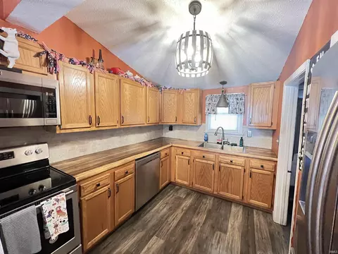 107 E Thompson St, Cayuga, IN 47928 photo 19