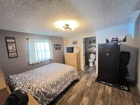 107 E Thompson St, Cayuga, IN 47928 photo 12