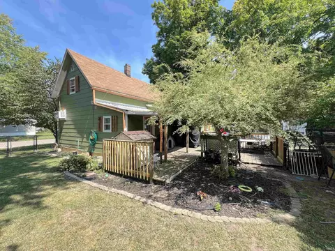 107 E Thompson St, Cayuga, IN 47928 photo 30