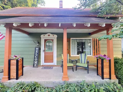 107 E Thompson St, Cayuga, IN 47928 photo 3