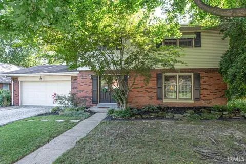 206 Montclair Ct, Evansville, IN 47715