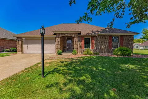 3812 Needle Pointe Pointe, Evansville, IN 47715