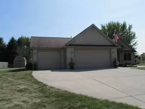 220 Vanmalson Dr, Warren, IN 46792 photo 2