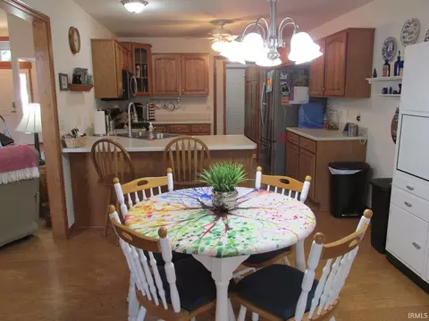 220 Vanmalson Dr, Warren, IN 46792 photo 11