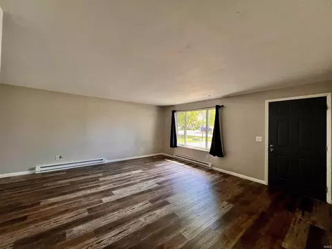 604 E Hill St, Garrett, IN 46738 photo 8