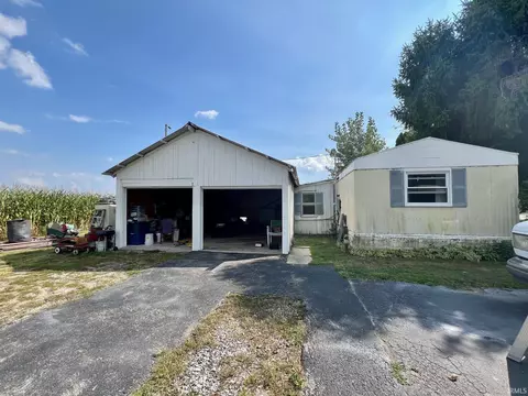 16427 Grant St, Yoder, IN 46798 photo 8