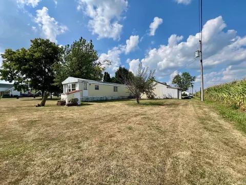 16427 Grant St, Yoder, IN 46798 photo 6