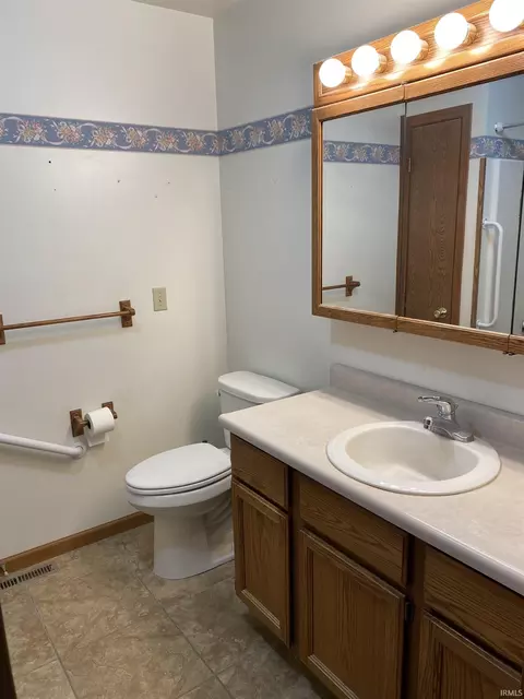 1265 Yoderstrasse, Berne, IN 46711 photo 12