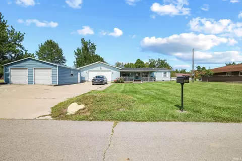 1312 W Perkins St, Hartford City, IN 47348