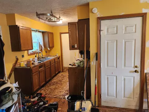 5920 S Phyllis St, Bloomington, IN 47403 photo 2