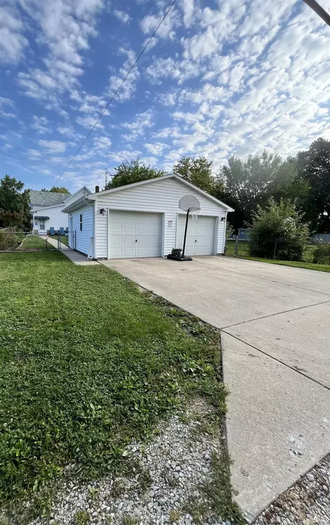 509 E Main St, Greentown, IN 46936 photo 14