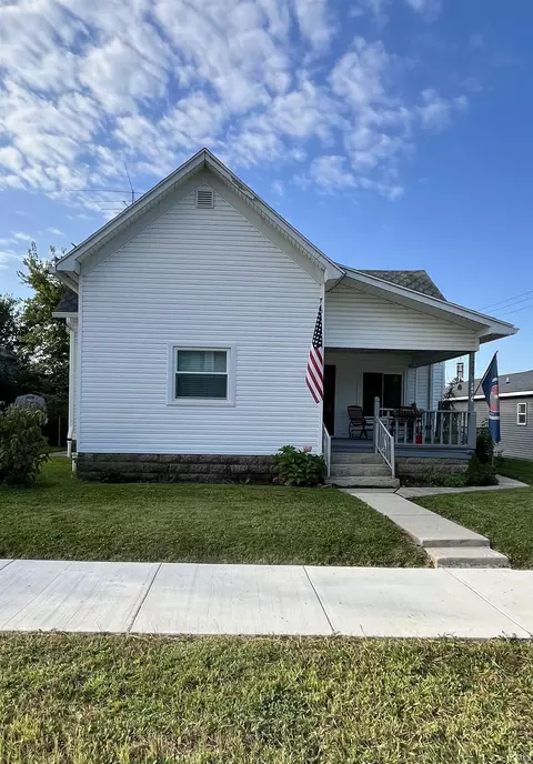 509 E Main St, Greentown, IN 46936 photo 2