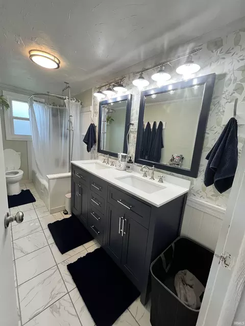509 E Main St, Greentown, IN 46936 photo 11