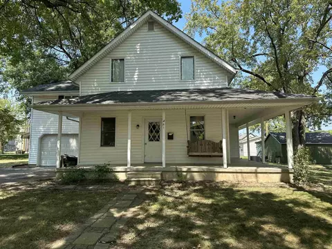 461 E Franklin, Berne, IN 46711