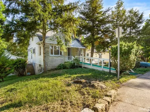 1625 E 1st St, Bloomington, IN 47401 photo 3
