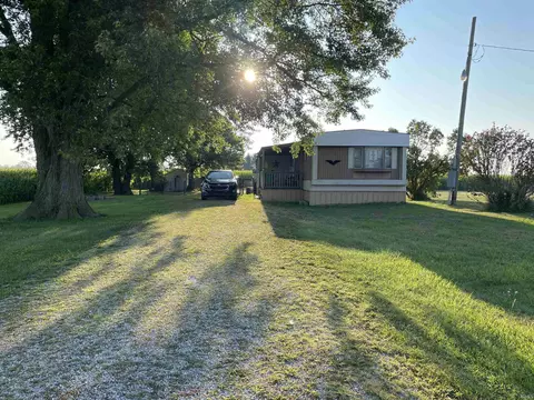 1461 S 400 W, Winchester, IN 47394
