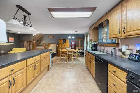 3930 S 575 E, Bringhurst, IN 46913 photo 5