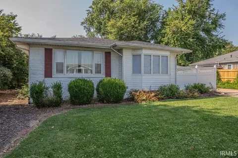 6409 E Oak St, Evansville, IN 47715
