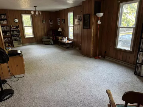 405 Bryan St, Berne, IN 46711 photo 3