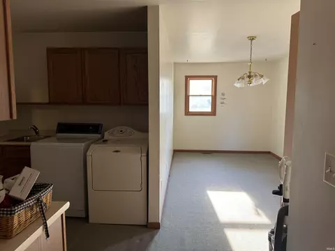 405 Bryan St, Berne, IN 46711 photo 12