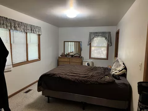 405 Bryan St, Berne, IN 46711 photo 9