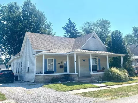 129 7th Se St, Linton, IN 47441