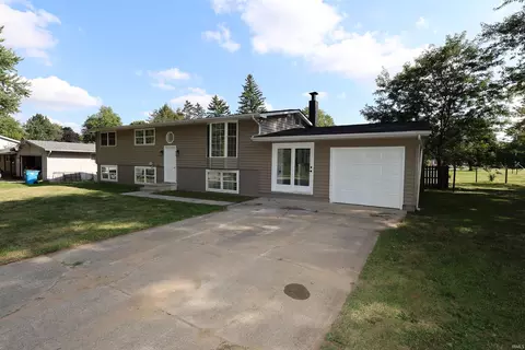 26394 Douglas Ave, Elkhart, IN 46514