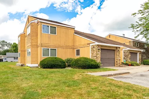 2221 Hillcrest Ave #G, Plymouth, IN 46563