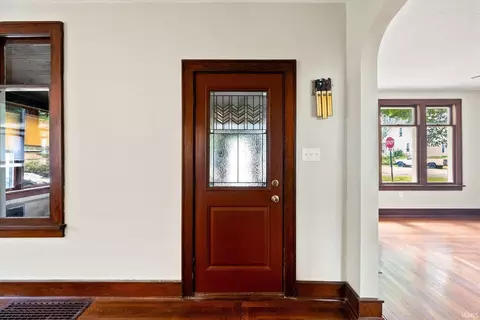 201 E Calhoun St, Claypool, IN 46510 photo 7