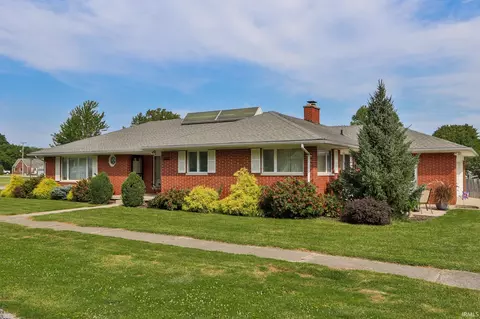 110 E Harrison St, Remington, IN 47977