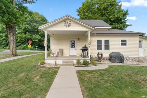 214 W Steuben St, Lagrange, IN 46761 photo 4