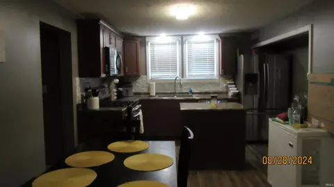 850 W Frank St, Mitchell, IN 47446 photo 9
